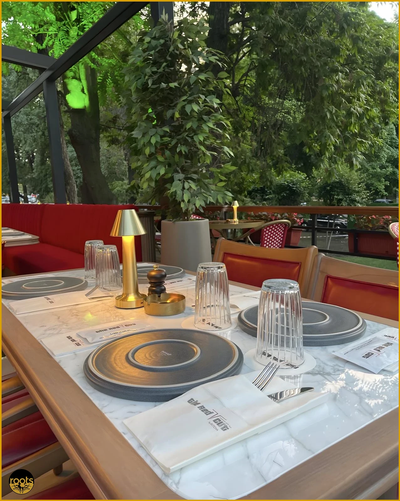 Kafeterya-Restoran Dekorasyonu - Mobilya Tasarımı