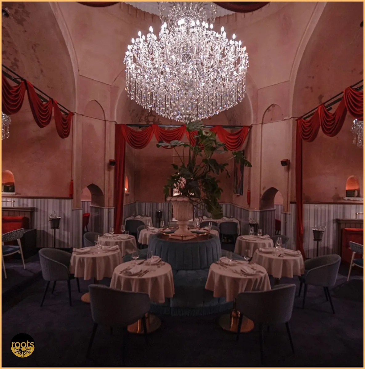 Restoranlarda Konfor Alanı Sağlamak İçin Sedir-Koltuk Seçimi 